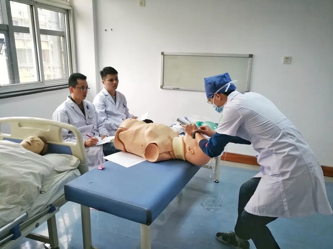 2019第一次结业模拟考核1.jpg 2019第一次结业模拟考核1.jpg