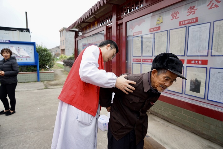 4.“党建+新村”契约化共建.jpg 4.“党建+新村”契约化共建.jpg